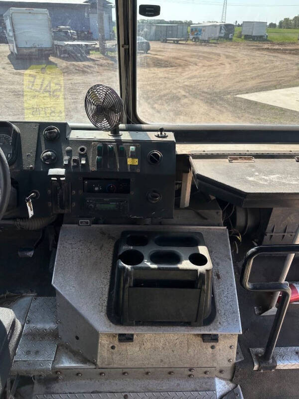 2010 Freightliner MT45 Chassis