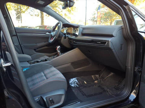 2022 Volkswagen Golf GTI SE