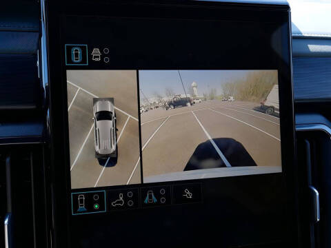 2025 GMC Acadia AT4