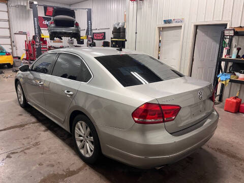 2012 Volkswagen Passat SEL PZEV