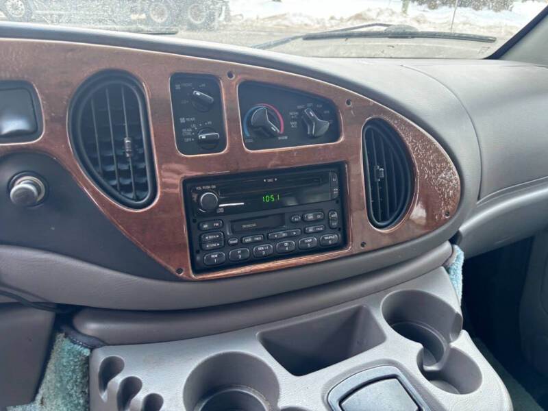 2000 Ford E-Series E-150
