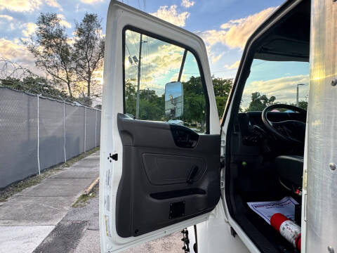 2020 International MV607