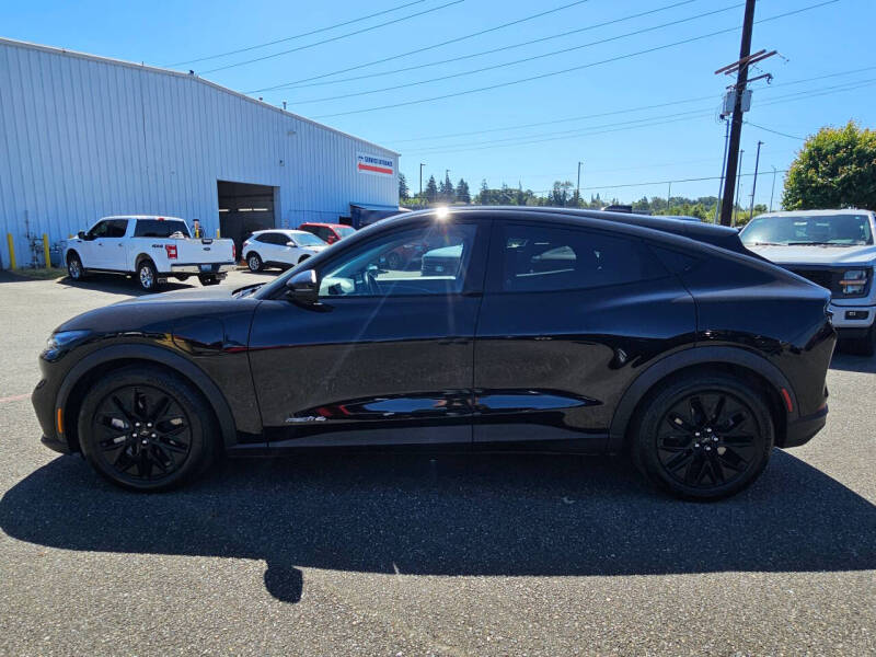2025 Ford Mustang Mach-E Select