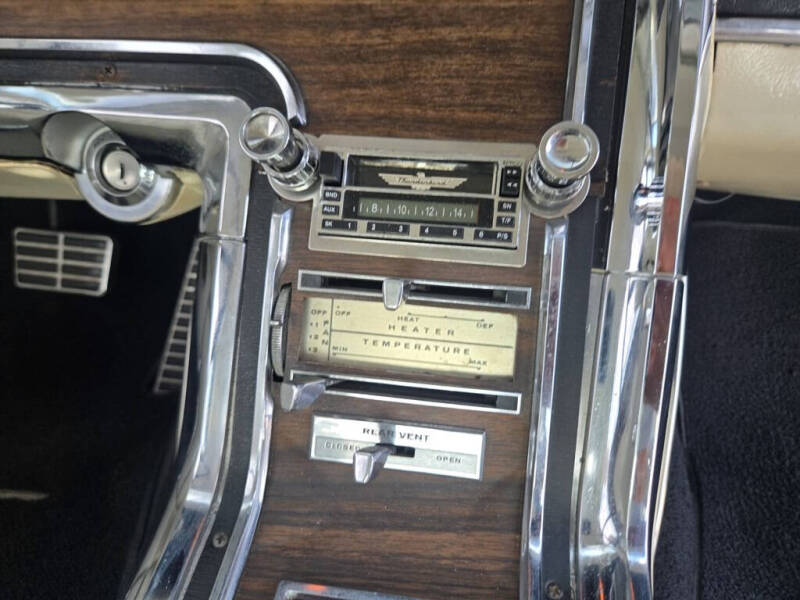 1964 Ford Thunderbird