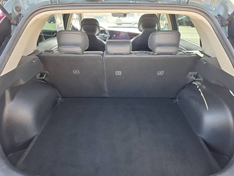 2023 Kia Niro EX Touring