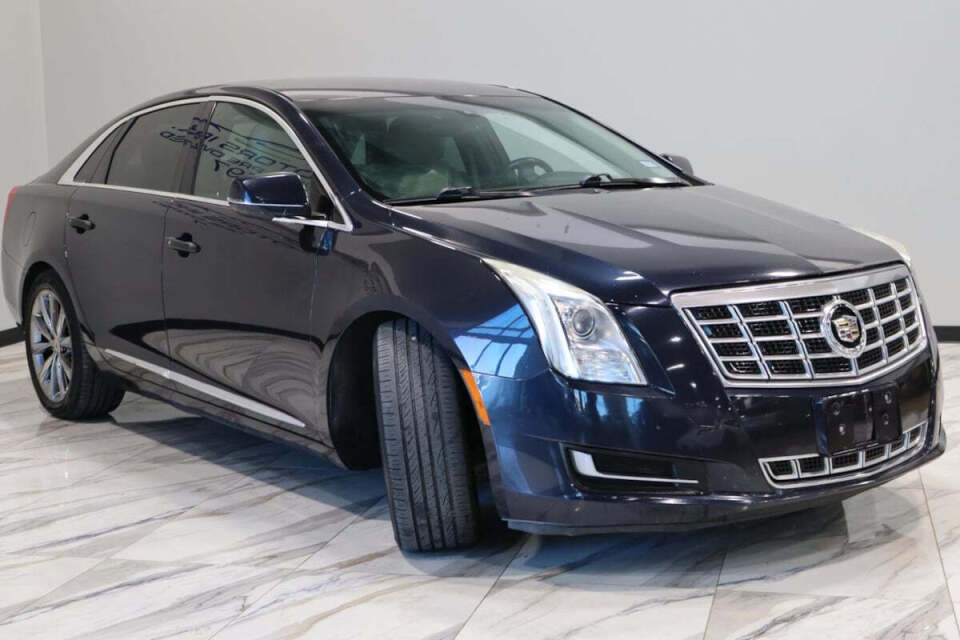 2013 Cadillac XTS for sale at IMD MOTORS, INC in Dallas, TX