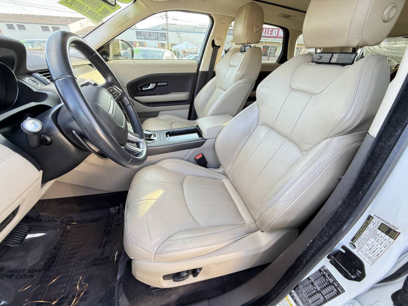 2019 Land Rover Range Rover Evoque SE Premium