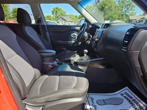 2017 Kia Soul +