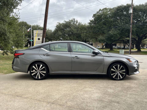 2021 Nissan Altima 2.5 SR