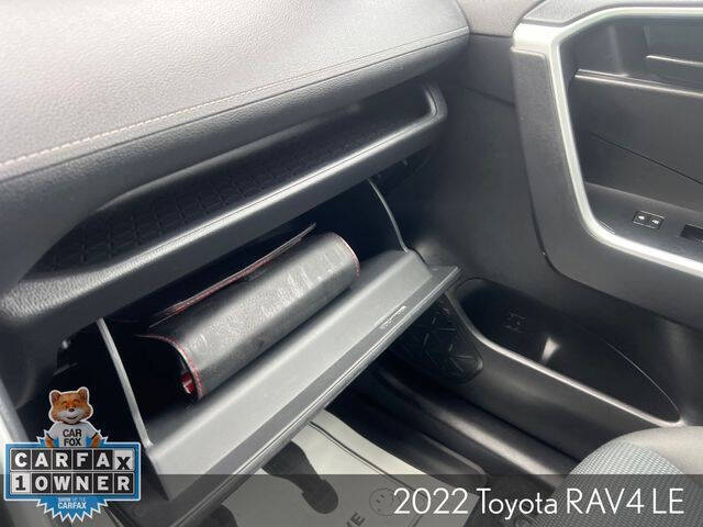 2022 Toyota RAV4 LE