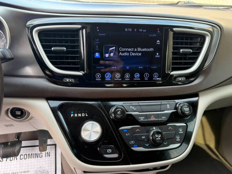 2017 Chrysler Pacifica Touring