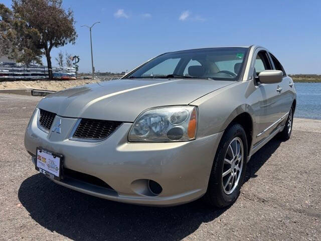 2005 Mitsubishi Galant's photo