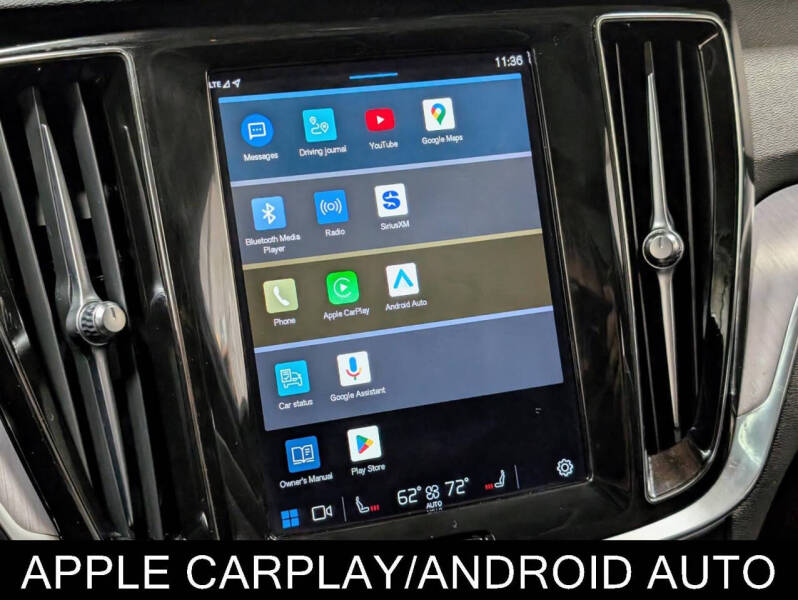 2023 Volvo S60 Recharge T8 Core Dark Theme