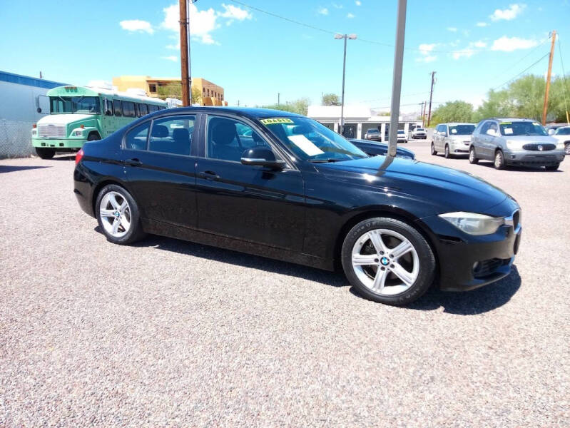 2013 BMW 3 Series 328i photo 2