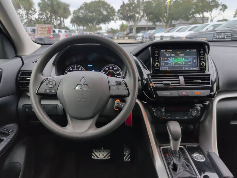 2024 Mitsubishi Eclipse Cross ES