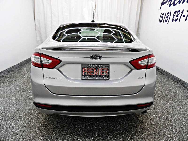 2015 Ford Fusion SE photo 5