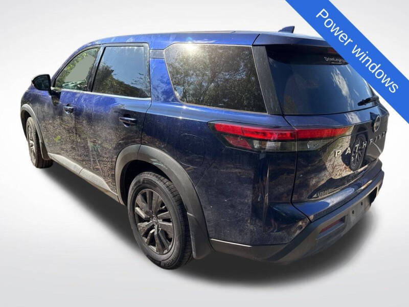 2022 Nissan Pathfinder S