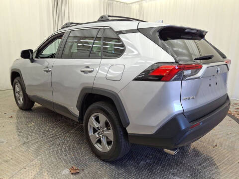 2022 Toyota RAV4 Hybrid XLE