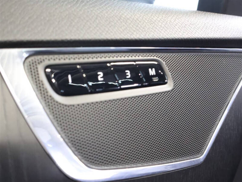 2020 Volvo XC90 T5 Momentum