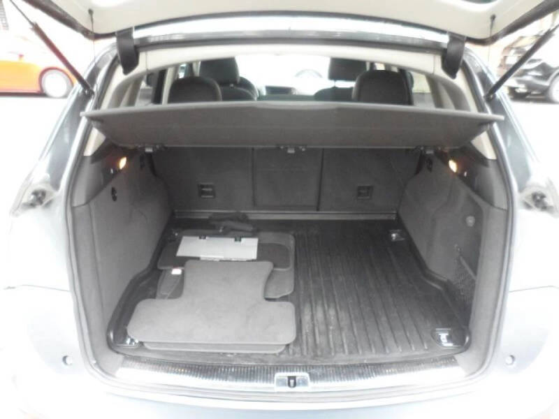 2012 Audi Q5 2.0T quattro Premium Plus