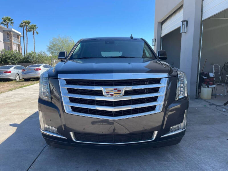 2016 Cadillac Escalade Luxury Collection