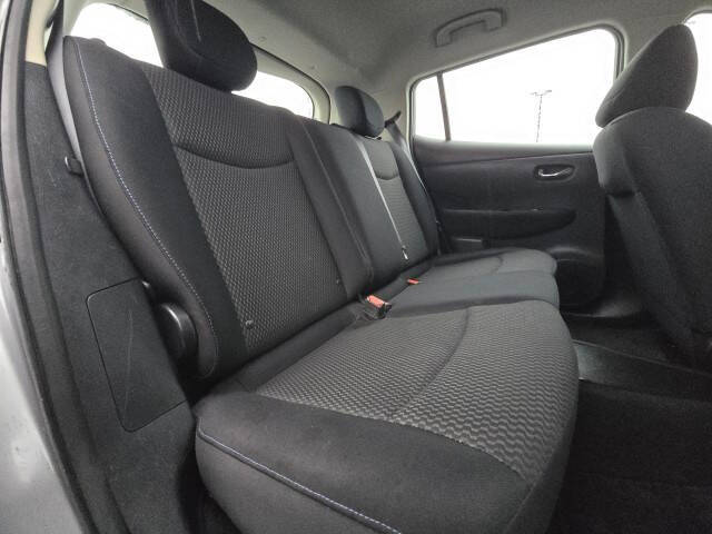 2016 Nissan LEAF S-24