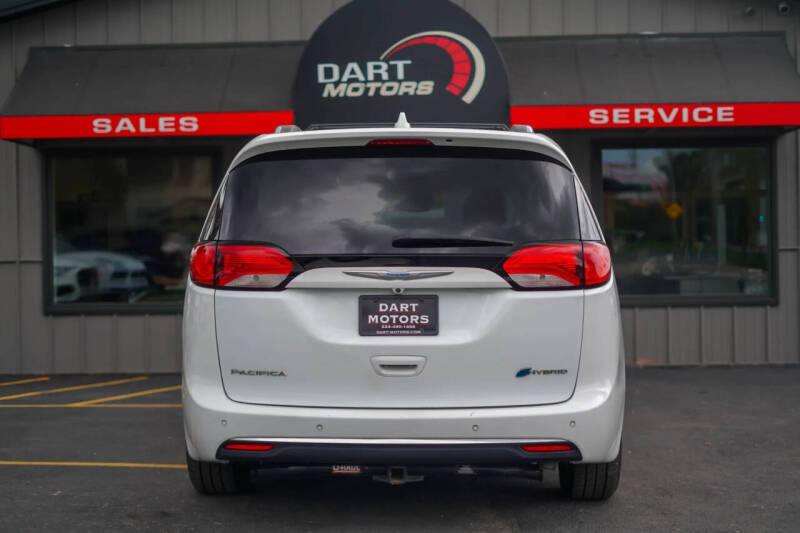 2018 Chrysler Pacifica Hybrid Limited