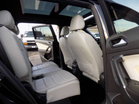 2018 Volkswagen Tiguan 2.0T SEL Premium 4Motion