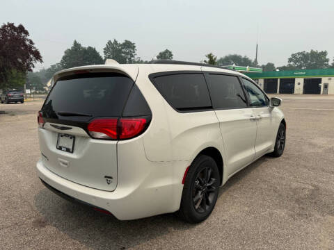2020 Chrysler Pacifica Launch Edition
