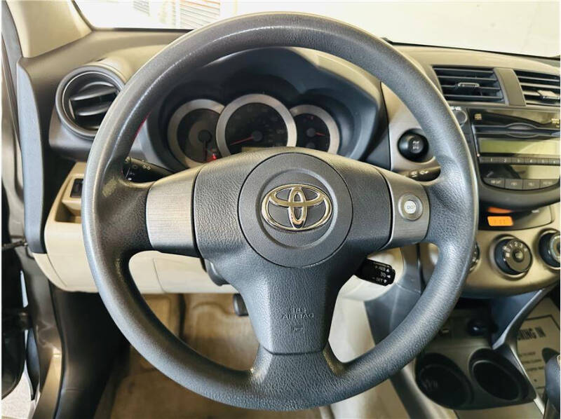 2010 Toyota RAV4 Base photo 31