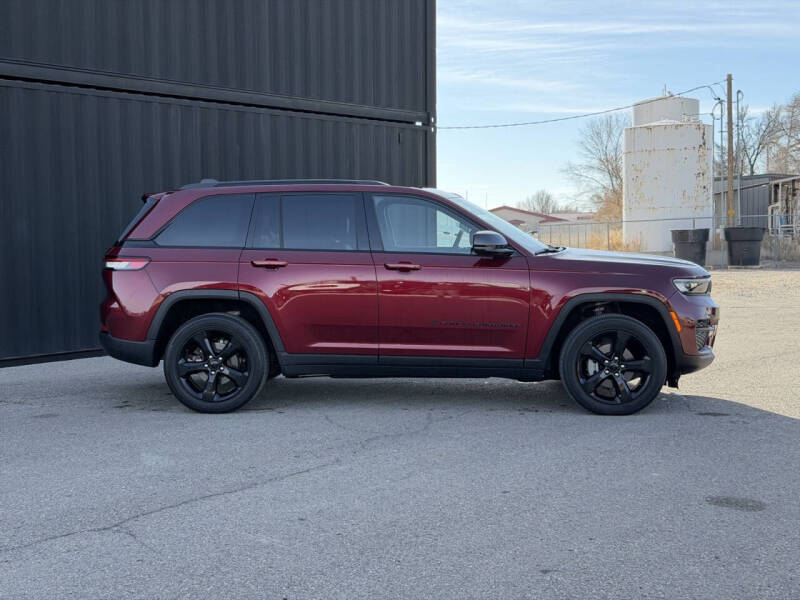 2023 Jeep Grand Cherokee Altitude