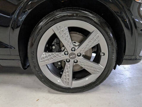 2023 Genesis GV70 2.5T Standard