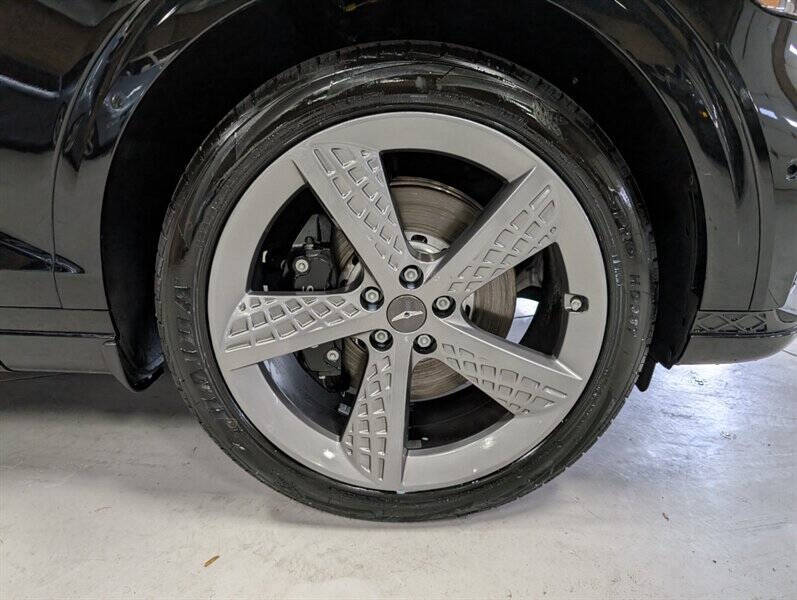 2023 Genesis GV70 2.5T Standard