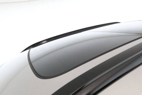 2024 Volvo XC40 B5 Plus Dark Theme