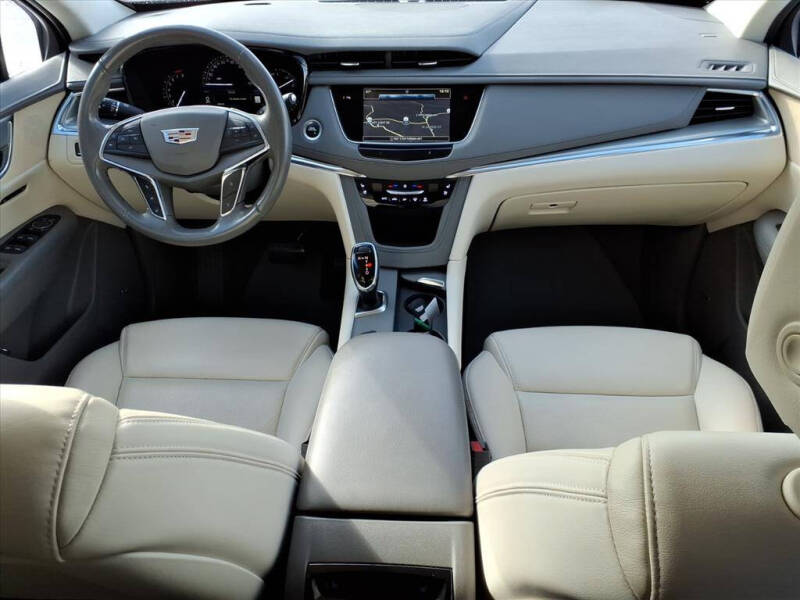 2018 Cadillac XT5 Premium Luxury