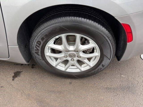 2020 Chrysler Voyager LXi