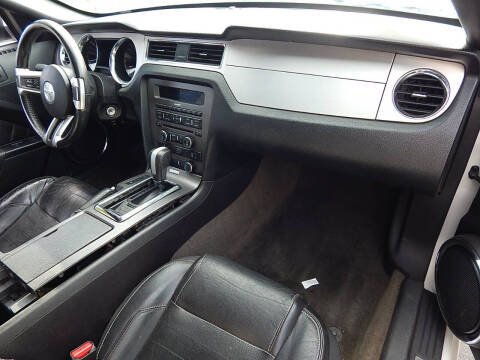 2014 Ford Mustang V6 Premium