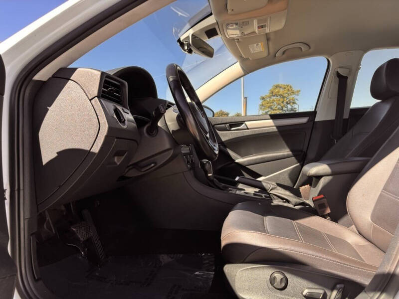 2020 Volkswagen Passat SE