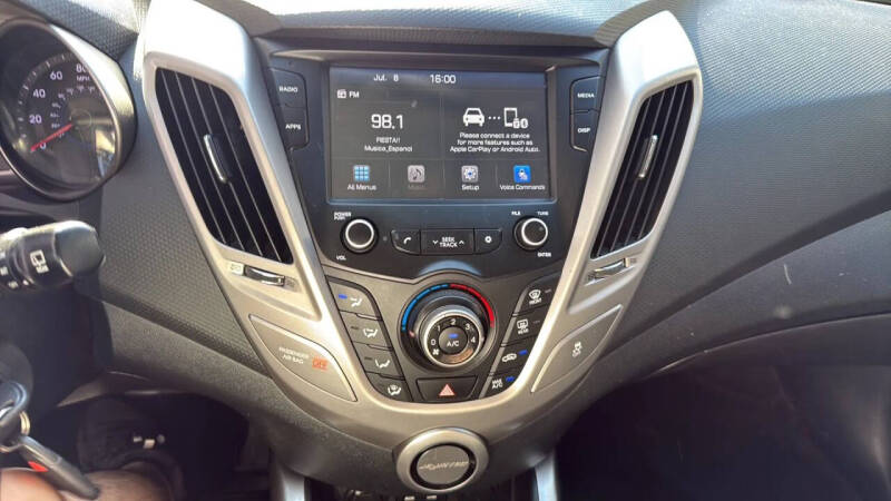 2017 Hyundai Veloster