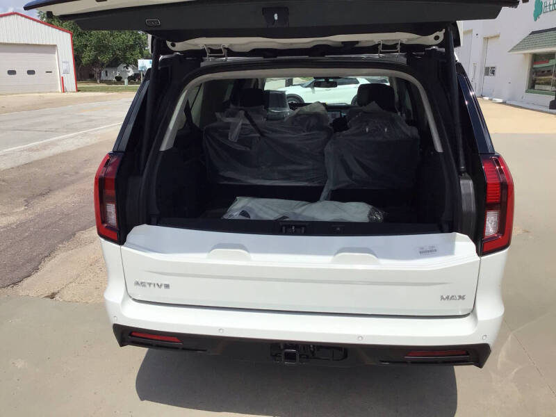 2026 Ford Expedition MAX Active