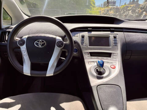 2015 Toyota Prius Two
