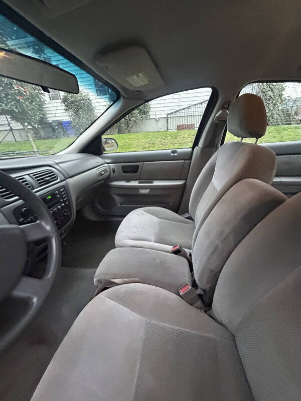 2004 Ford Taurus SES