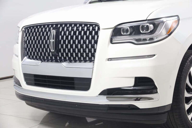 2023 Lincoln Navigator Black Label