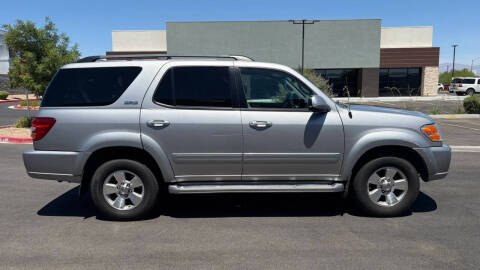 2004 Toyota Sequoia SR5