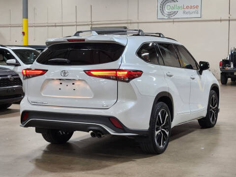 2022 Toyota Highlander XSE