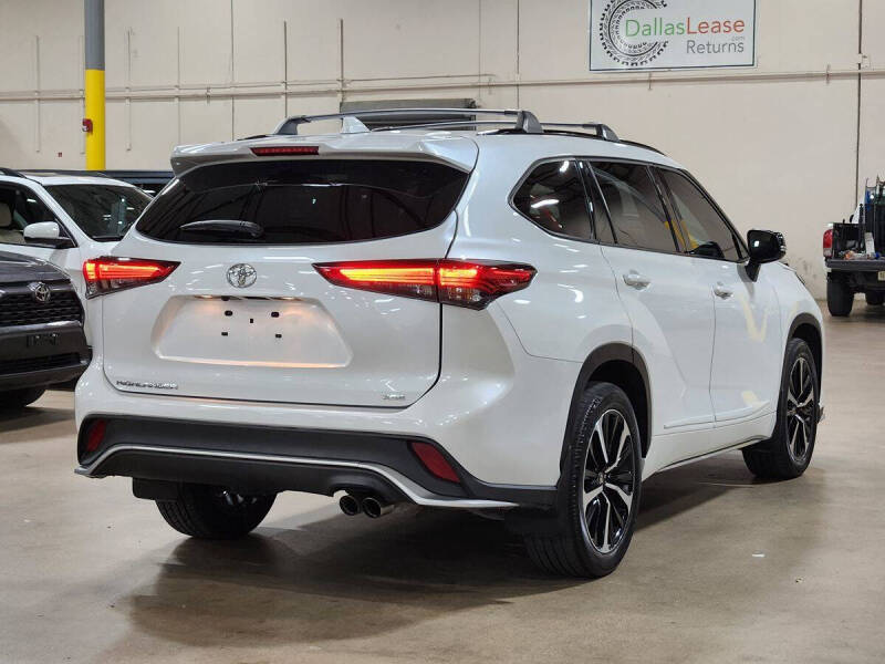 2022 Toyota Highlander XSE