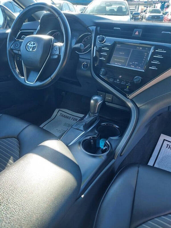 2019 Toyota Camry SE