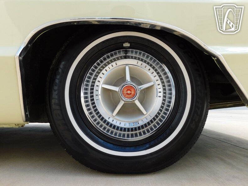 1966 Ford Thunderbird