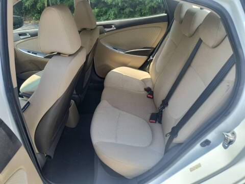 2013 Hyundai Accent GLS