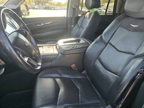 2017 Cadillac Escalade Luxury